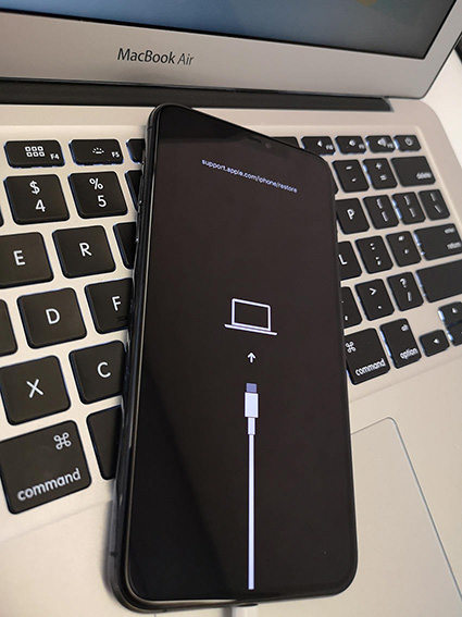 iphone 11 stuck on recovery mode